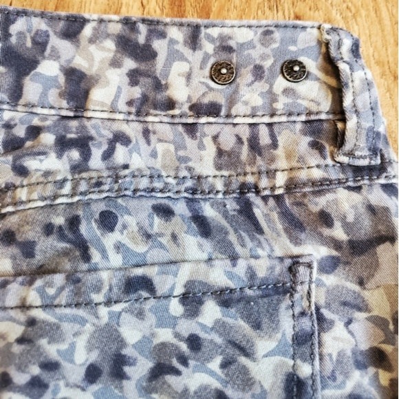 CAbi Modern Camo Women's Skinny Jeans - Picture 11 of 16